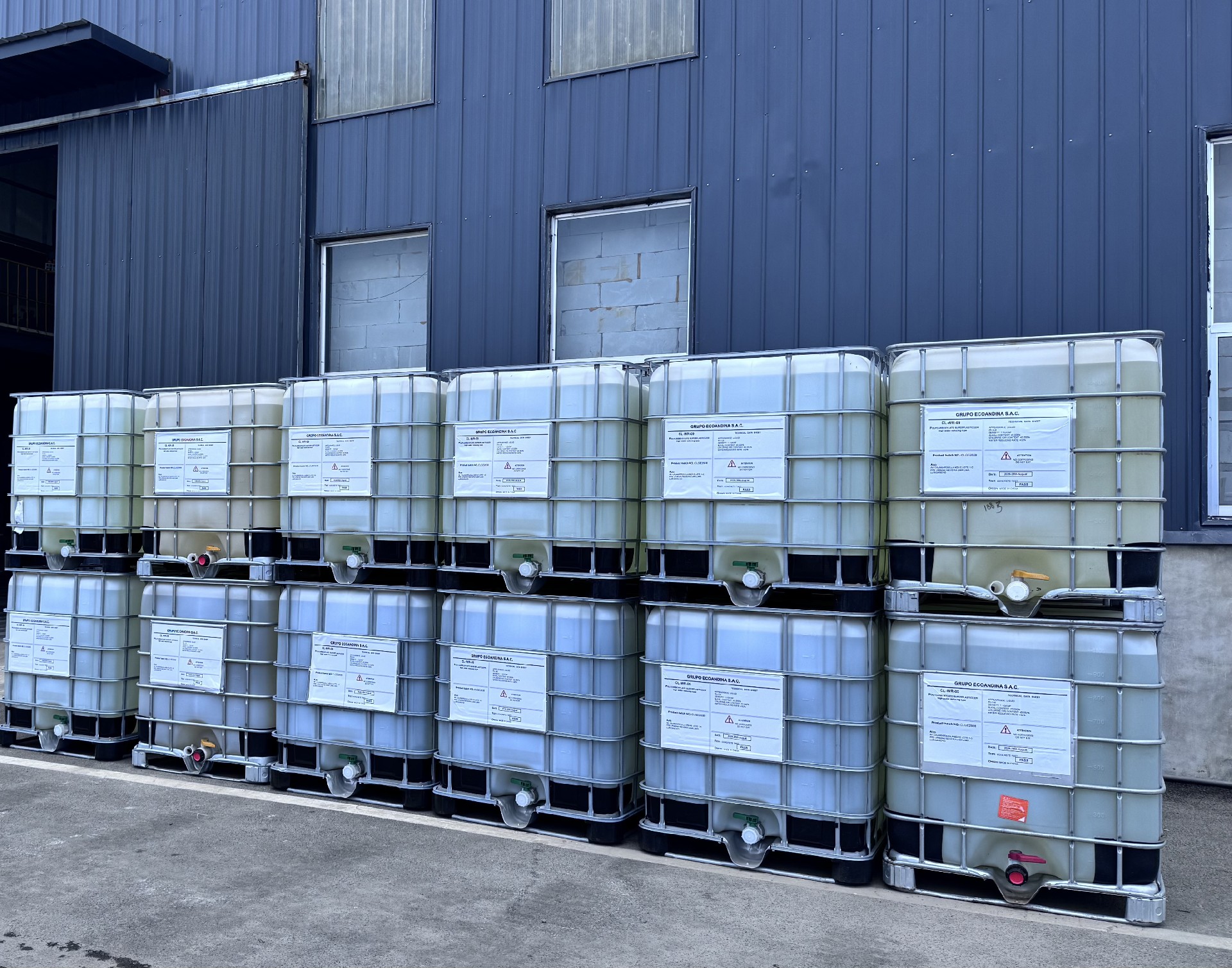 Polycarboxylate superplasticizer liquid